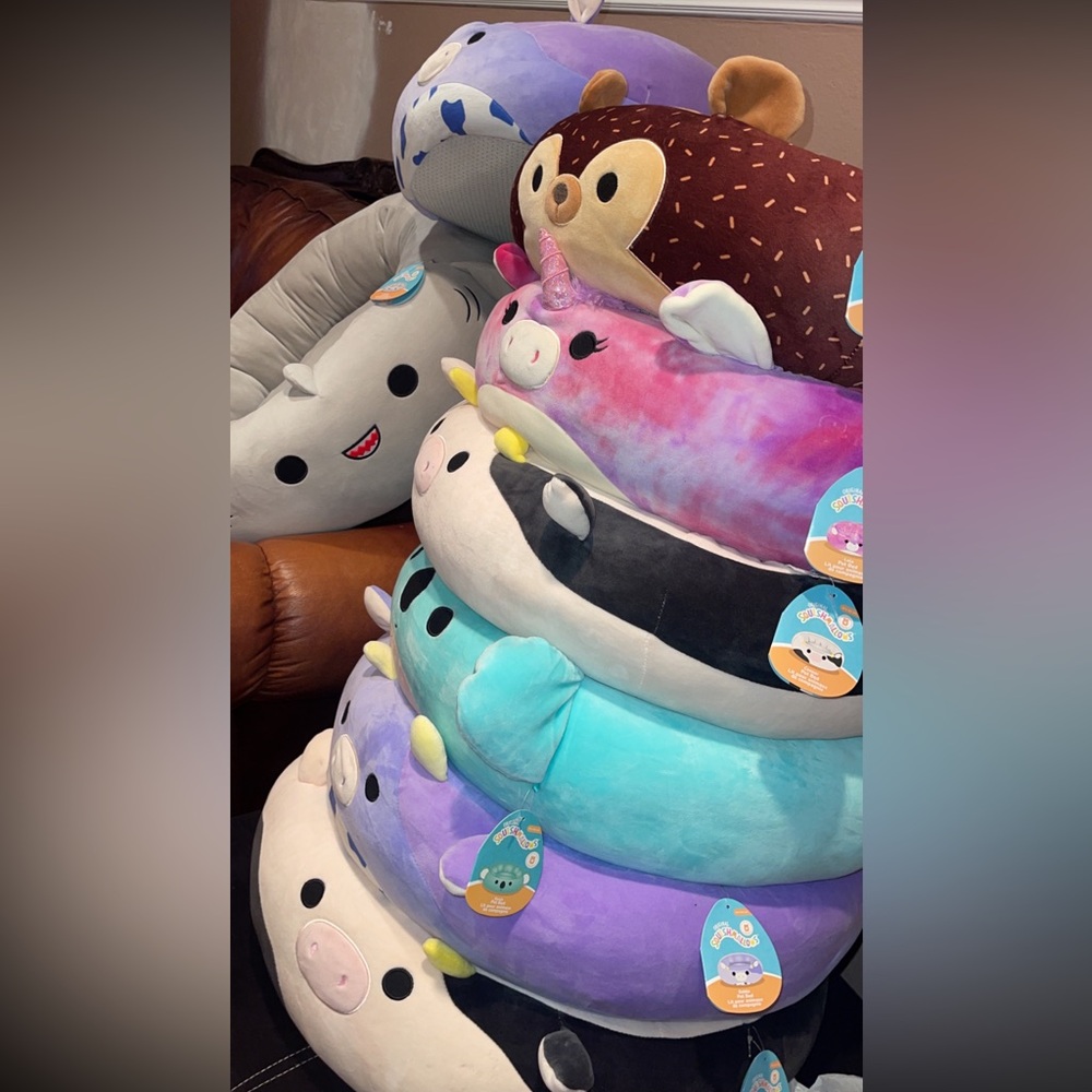 Squishmellow Connor the cow pet bed (DISCONTINUED)